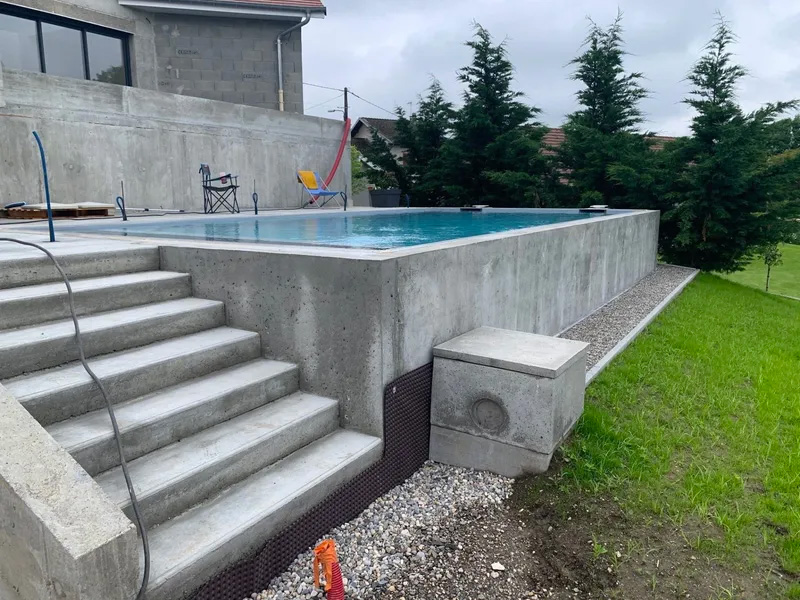 Piscine maçonnée de construction Muttoni